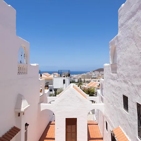 Hemeras Boutique Homes - Apartment With Heated Pool Apartman